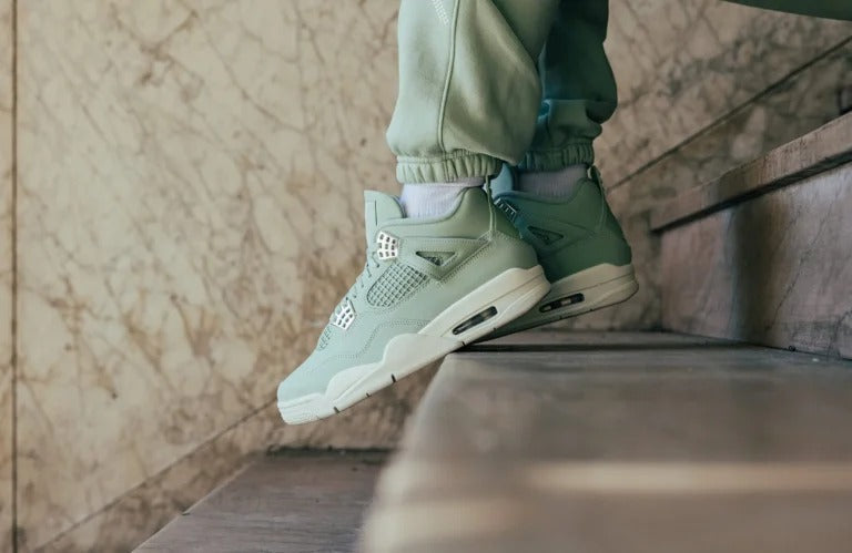 NK AJ4 Retro ‘Abundance / Seafoam’