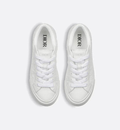 B33 Spin Sneaker
